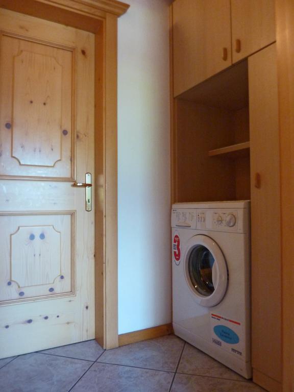 Appartamenti Majon Sotroi Campitello di Fassa Eksteriør bilde