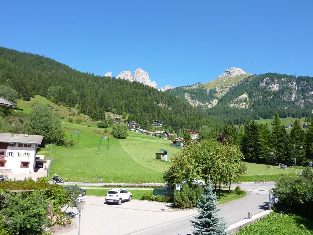 Appartamenti Majon Sotroi Campitello di Fassa Eksteriør bilde