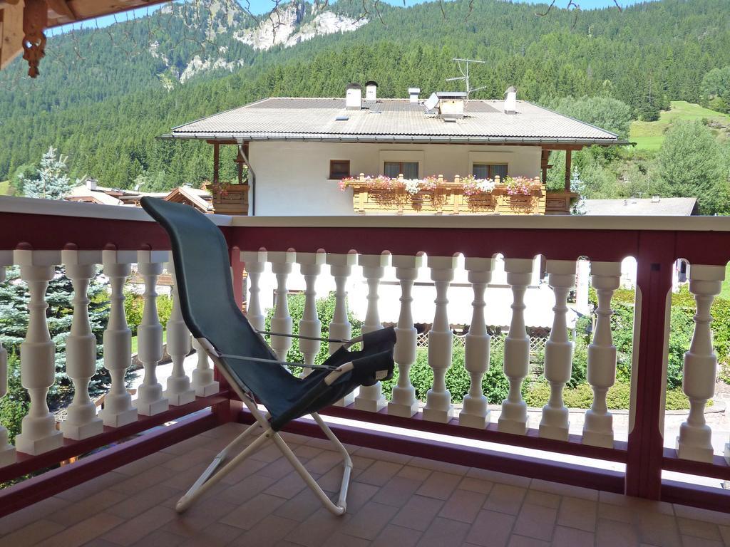 Appartamenti Majon Sotroi Campitello di Fassa Rom bilde