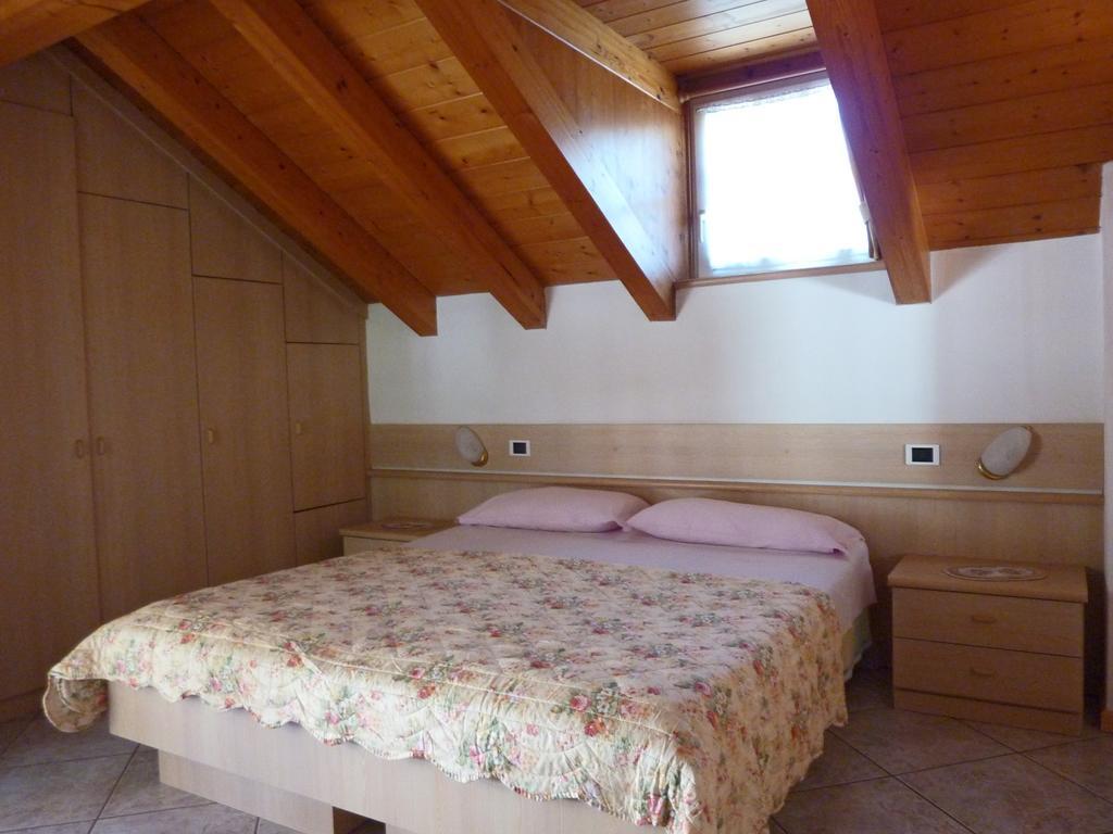 Appartamenti Majon Sotroi Campitello di Fassa Rom bilde
