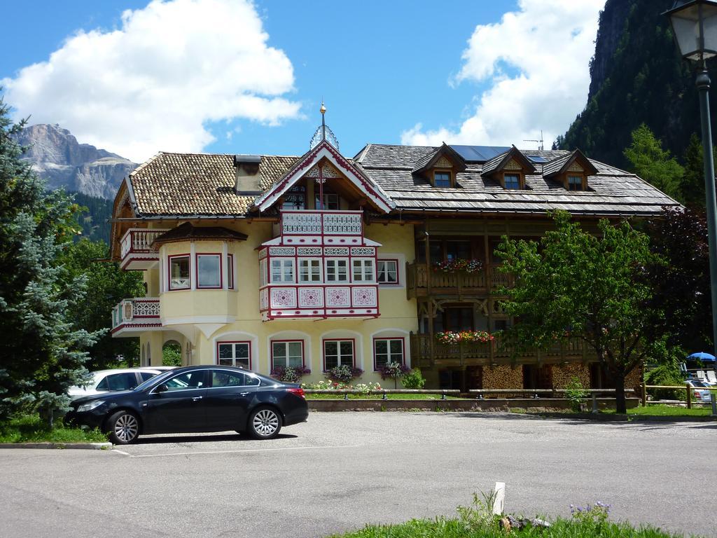 Appartamenti Majon Sotroi Campitello di Fassa Eksteriør bilde