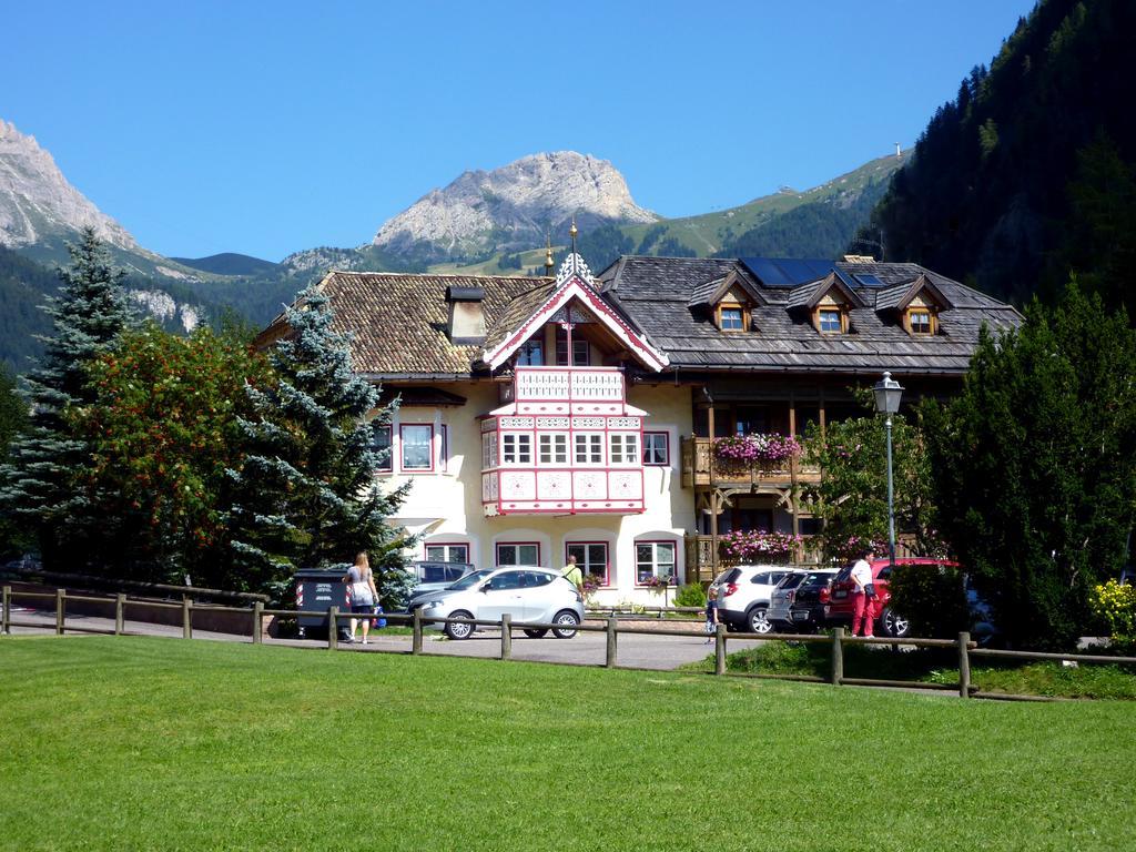 Appartamenti Majon Sotroi Campitello di Fassa Eksteriør bilde